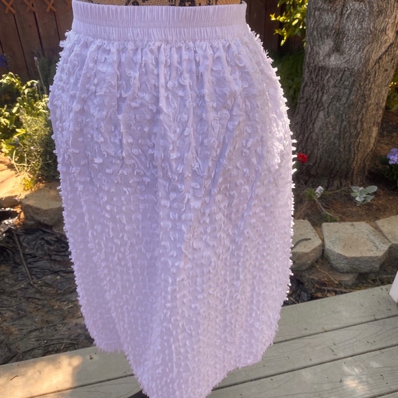 J. Crew white textured skirt—like new - Picture 4 of 7